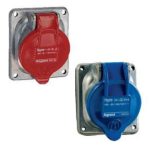 Panel Mounting Sockets /Metal  - Female Connector - 0 520 32 - Biru (200-250V) - 16A - 44 - 2P+E